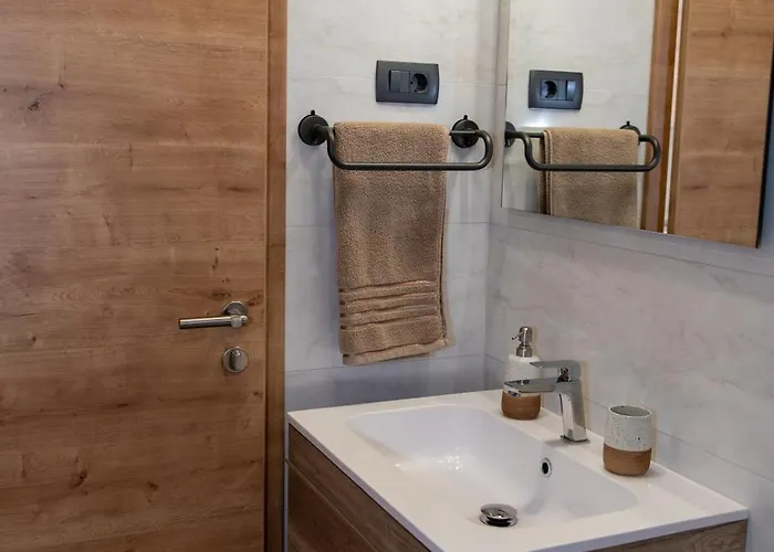 Pr' Uzlejbvih Appartement