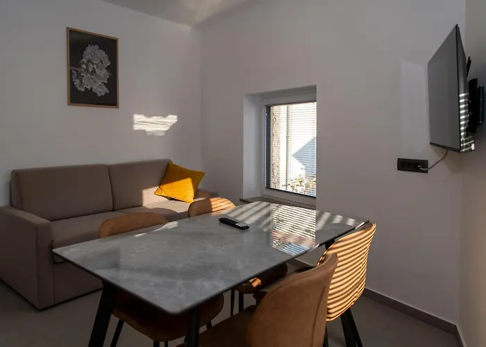 Pr' Uzlejbvih * Podnanos