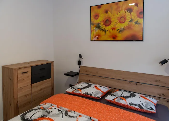 Pr' Uzlejbvih Appartement *